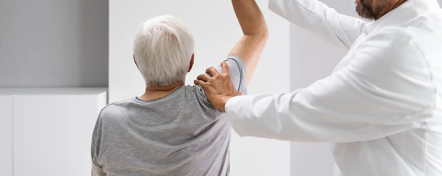 In Turkey, movement disorders neurosurgery offers advanced treatments for conditions such as Parkinson's disease, essential tremor, and dystonia.